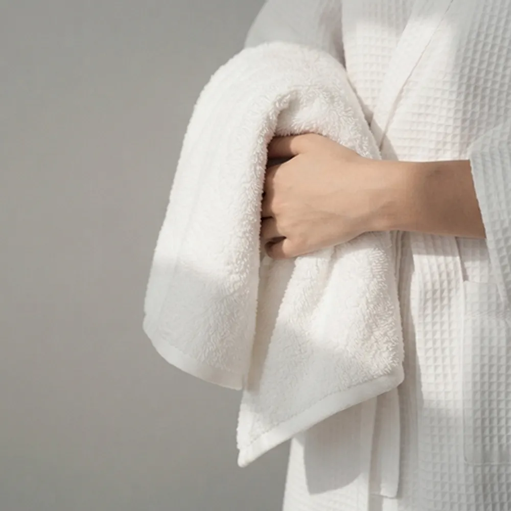 16S Satin Border Plain-Weave Face Towel — Image 2